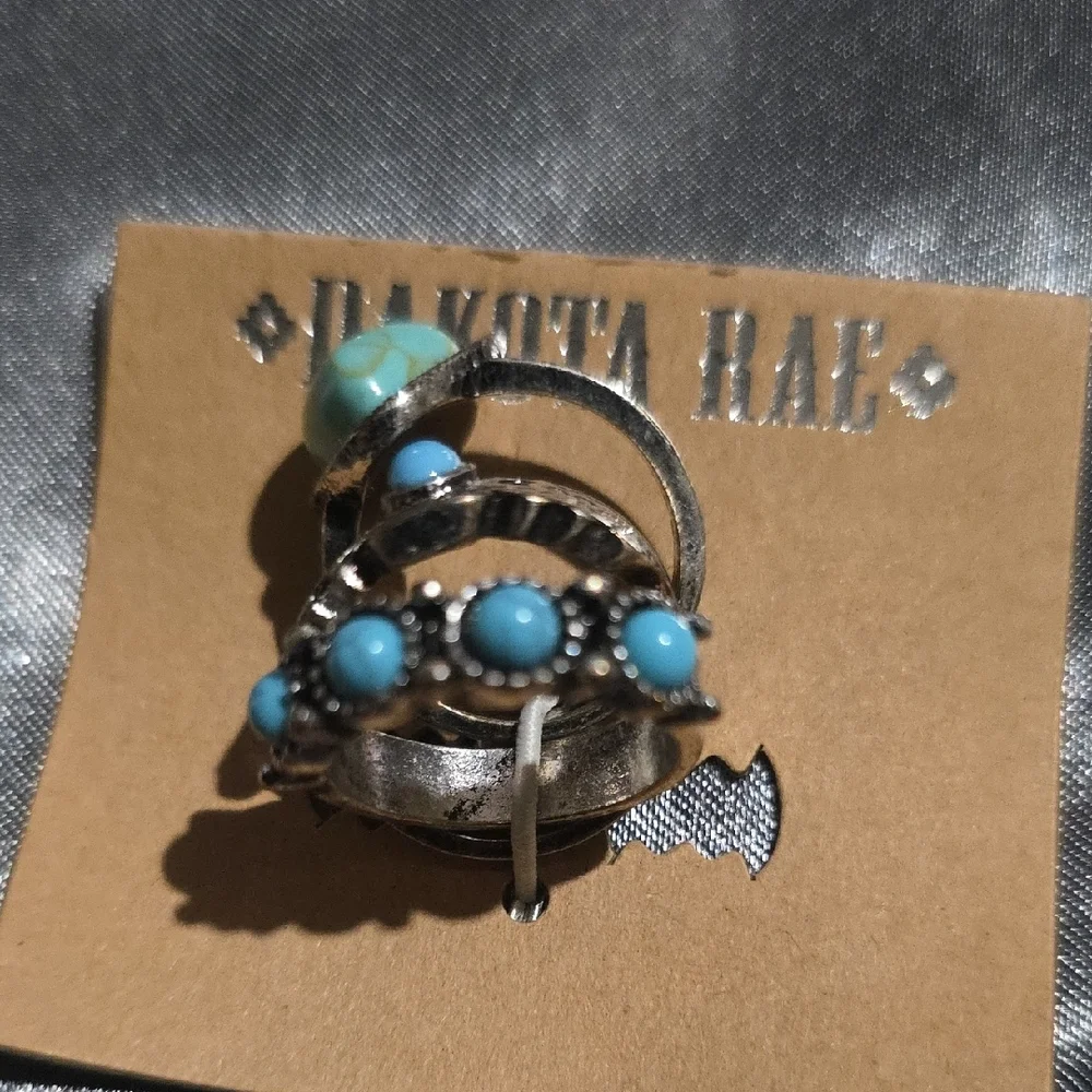 Dakota Rae Silver-tone and Faux Turquoise‎ Ring Set. NWT. Size 6.